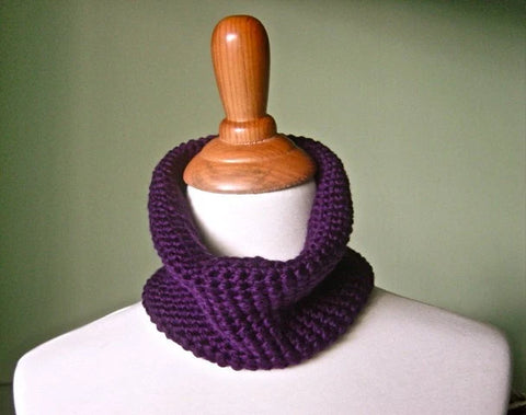 The Petite Lena Infinity Scarf